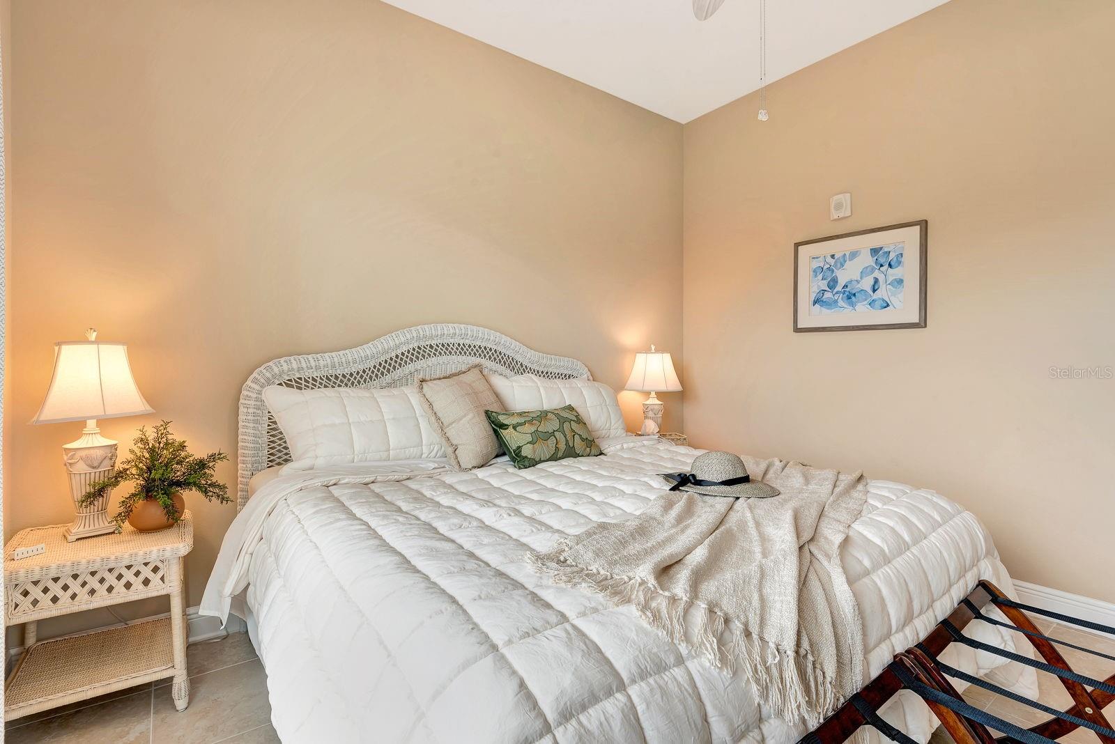 PALMA SOLA BAY CLUB PH 6 - Residential