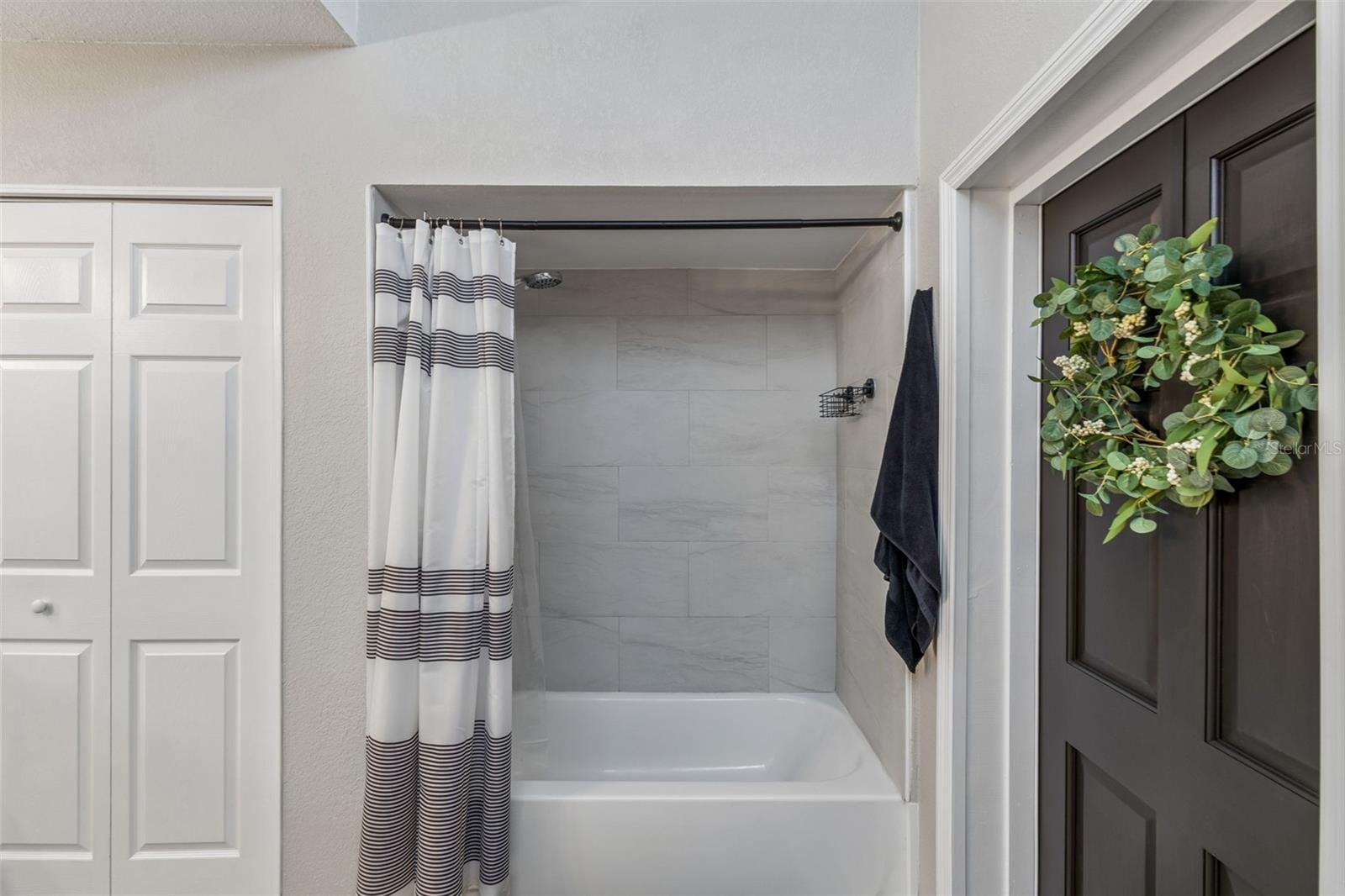 GARDEN GROVE - Residential