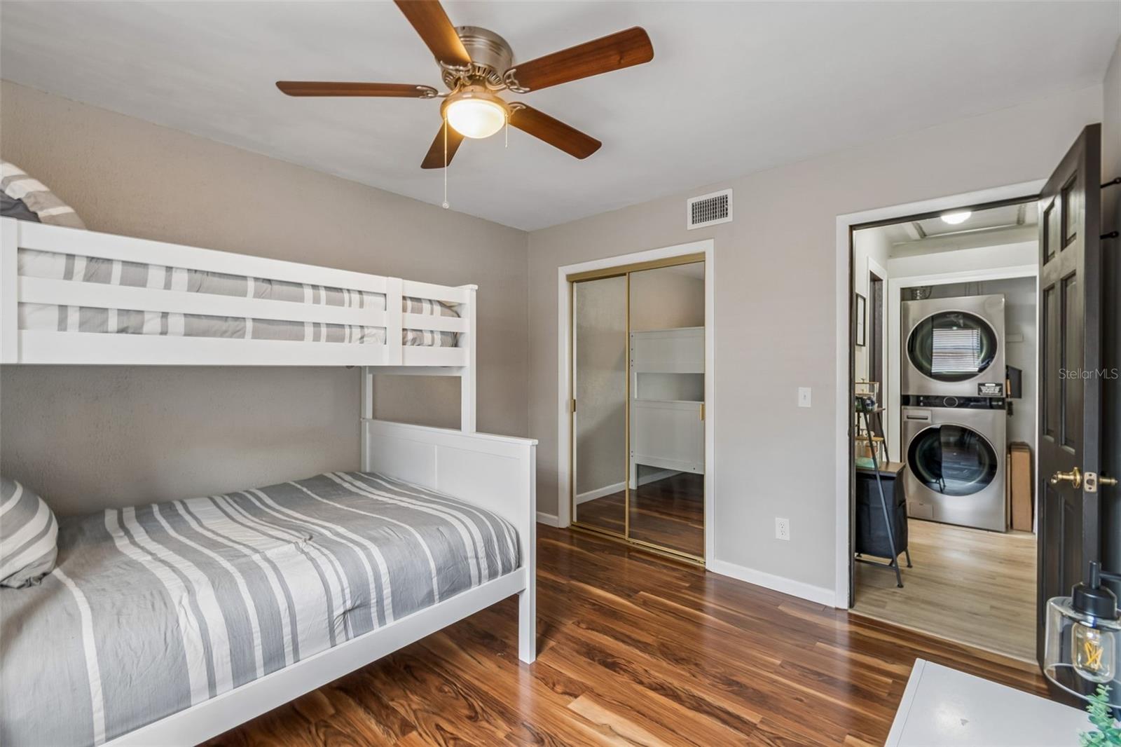 GARDEN GROVE - Residential