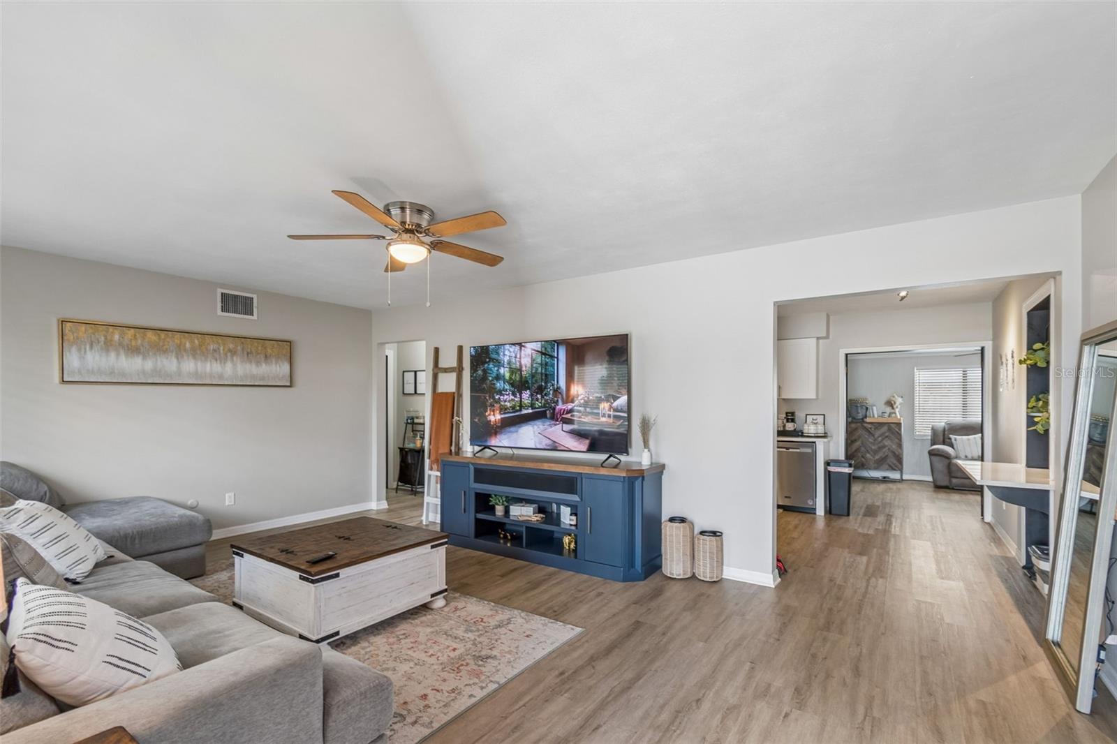 GARDEN GROVE - Residential