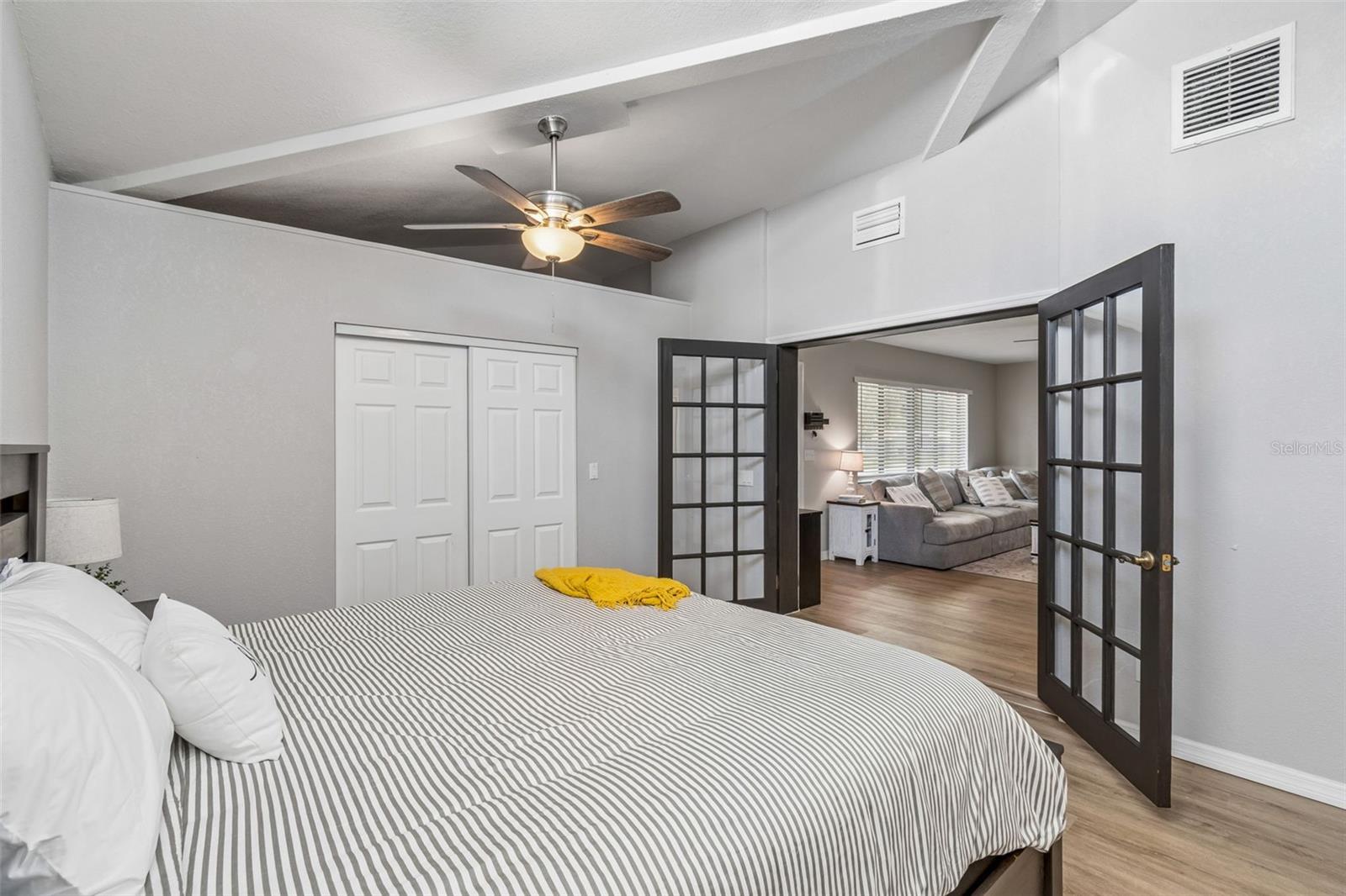 GARDEN GROVE - Residential