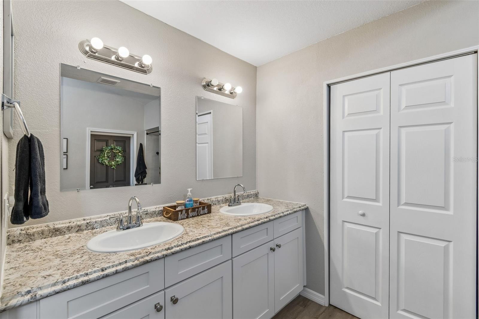 GARDEN GROVE - Residential