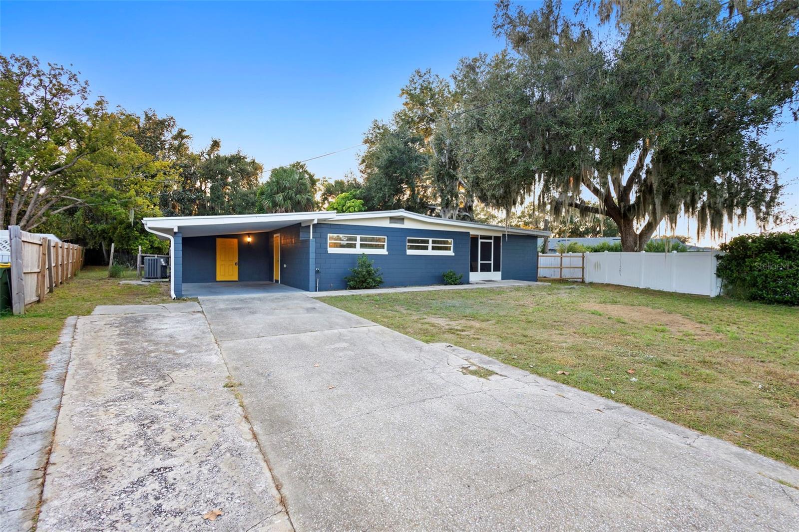 LEESBURG NORMANDY WOOD - Residential