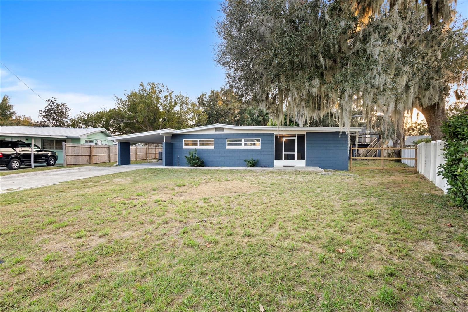 LEESBURG NORMANDY WOOD - Residential