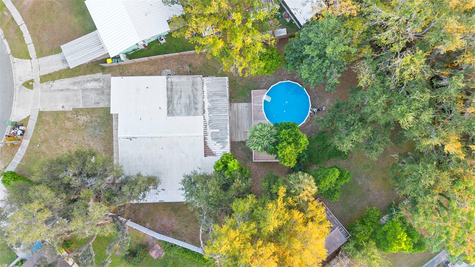 1505 FLORADEL AVENUE