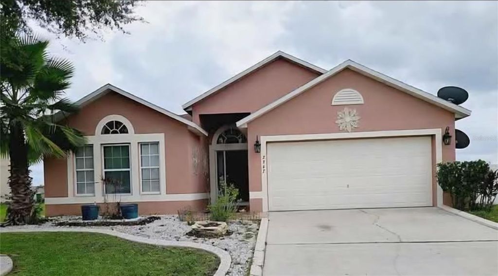 Photo of 2347 Walnut Canyon Drive, Kissimmee, FL 34758 (MLS # S5147157)