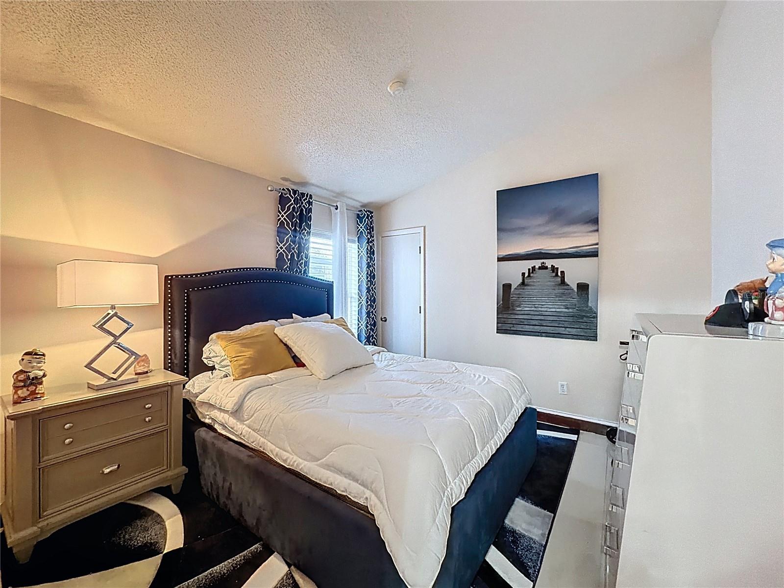 HAMPTON ESTATES - Residential