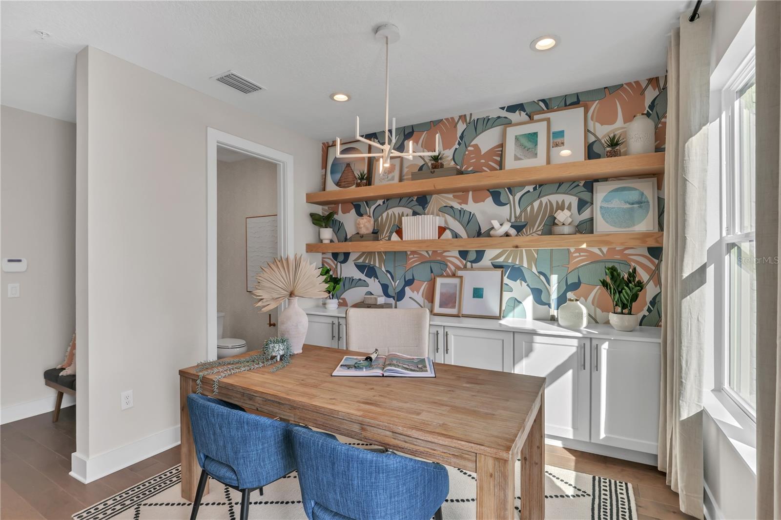 2273 VALENTINE ALLEY