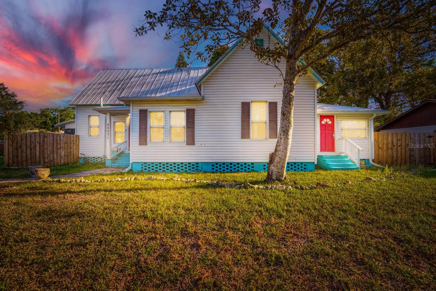 GOULD PLACE - Residential