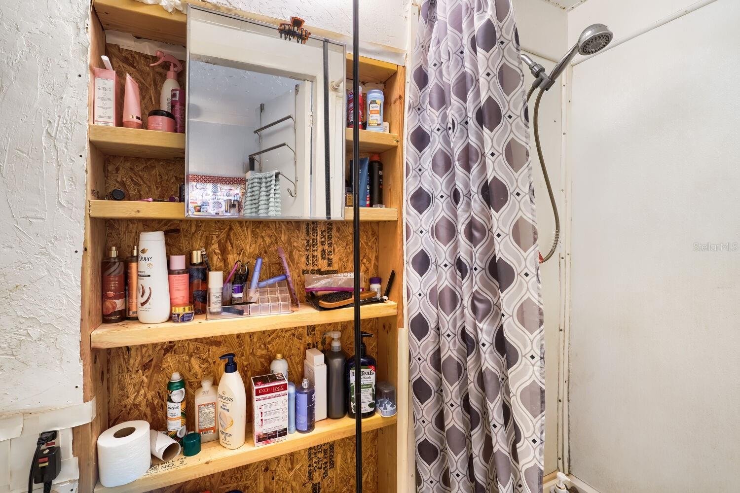 GOULD PLACE - Residential