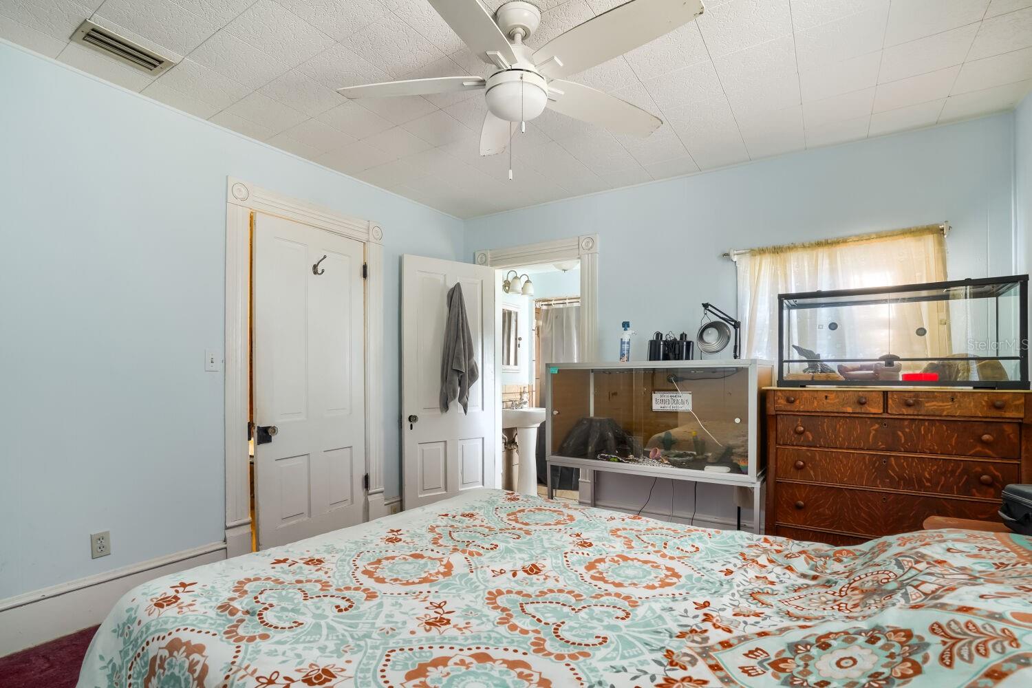 GOULD PLACE - Residential