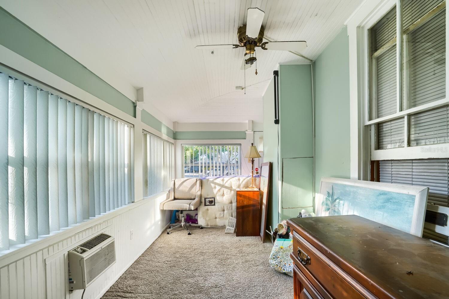 GOULD PLACE - Residential