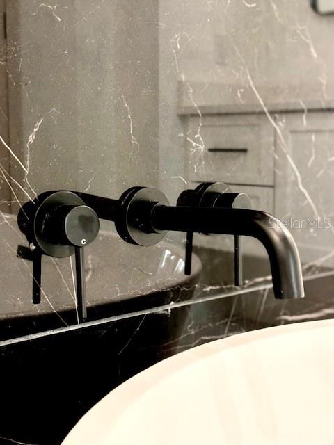 ROTONDA WEST PINE VALLEY - Residential Lease