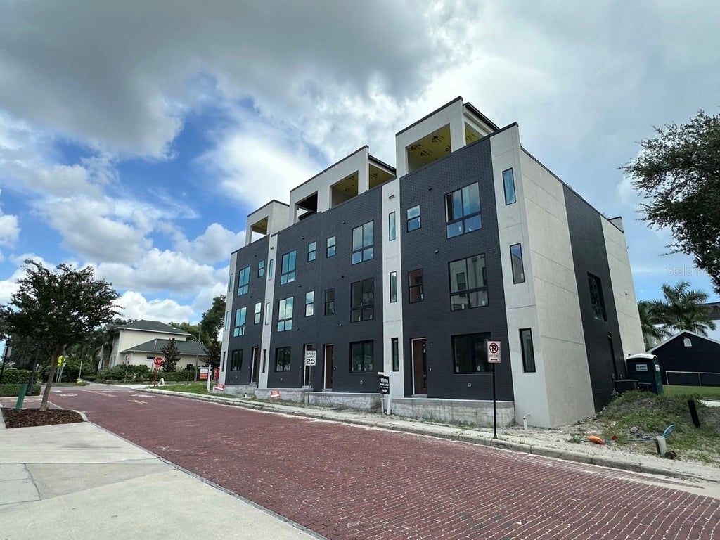 Photo of 2117 N Ola Avenue #3, Tampa, FL 33602 (MLS # TB8534299)