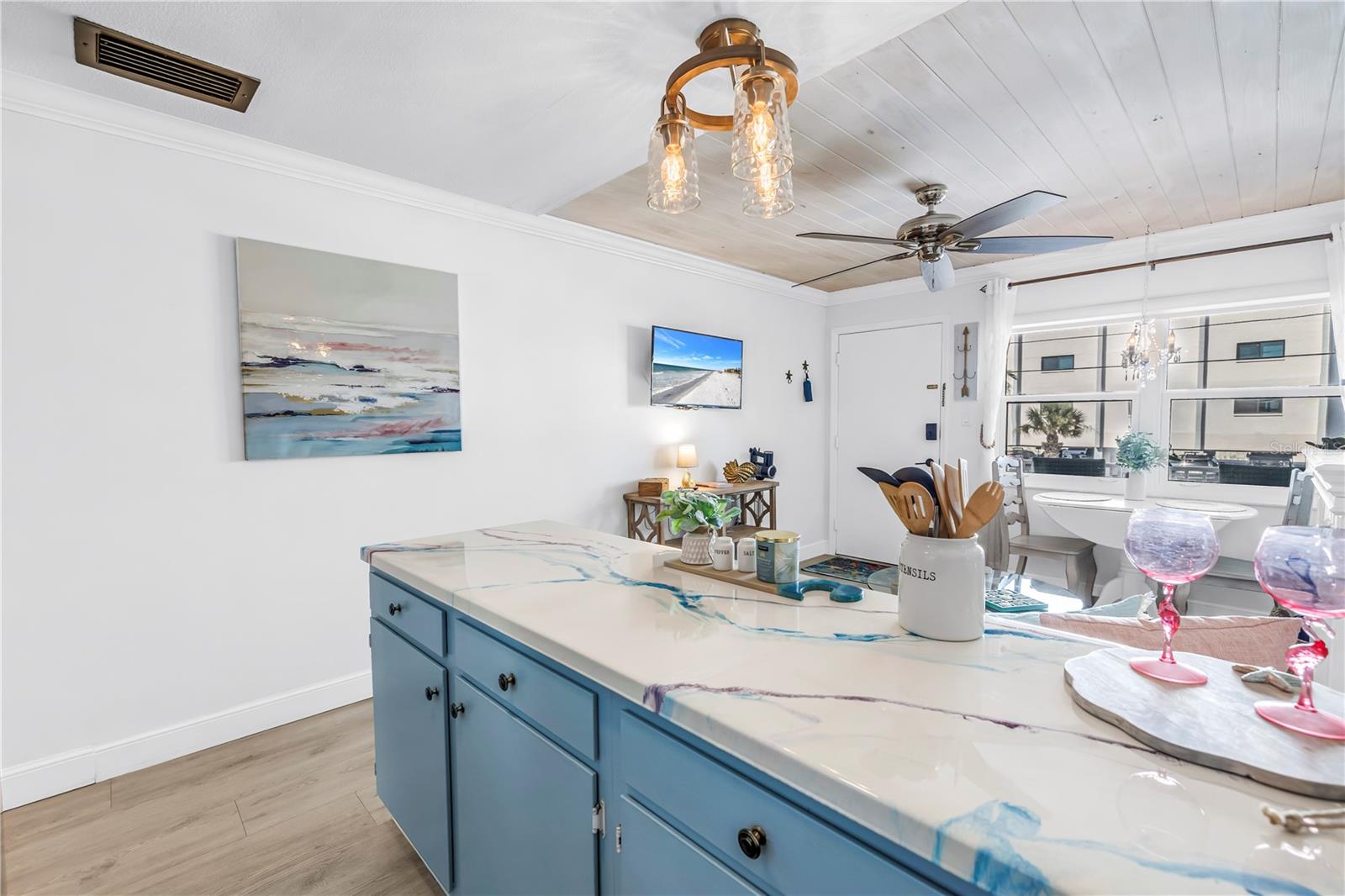 HARBOR HOUSE CONDOS - Residential