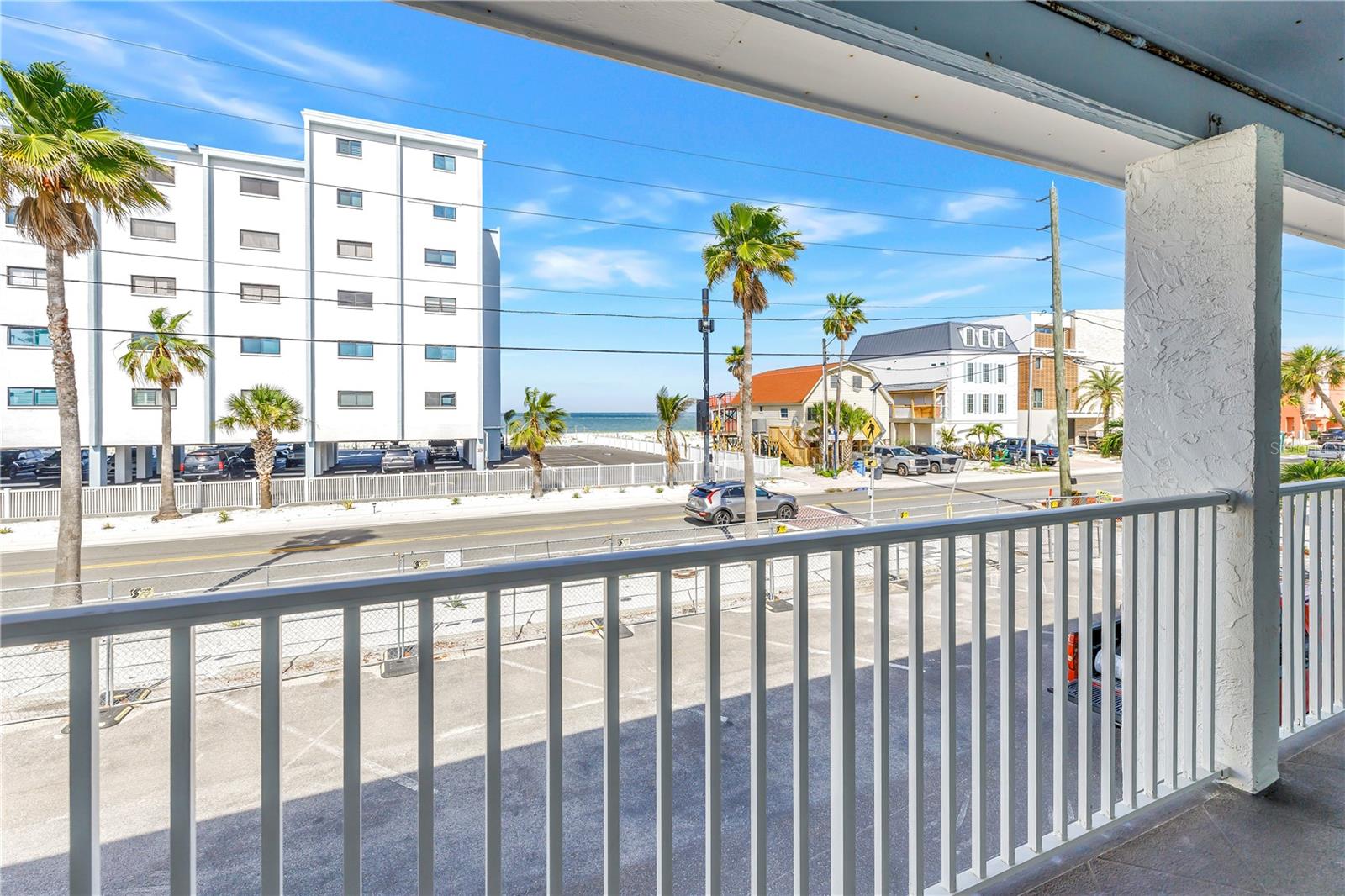 HARBOR HOUSE CONDOS - Residential