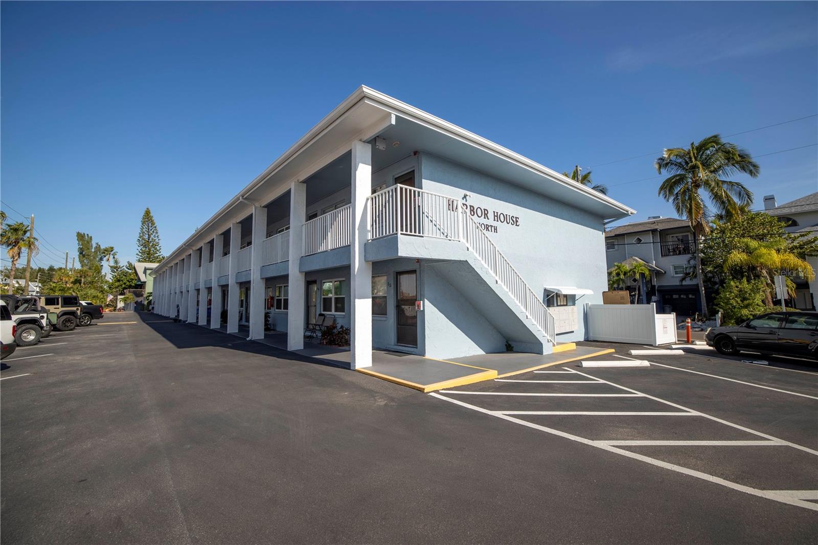 HARBOR HOUSE CONDOS - Residential