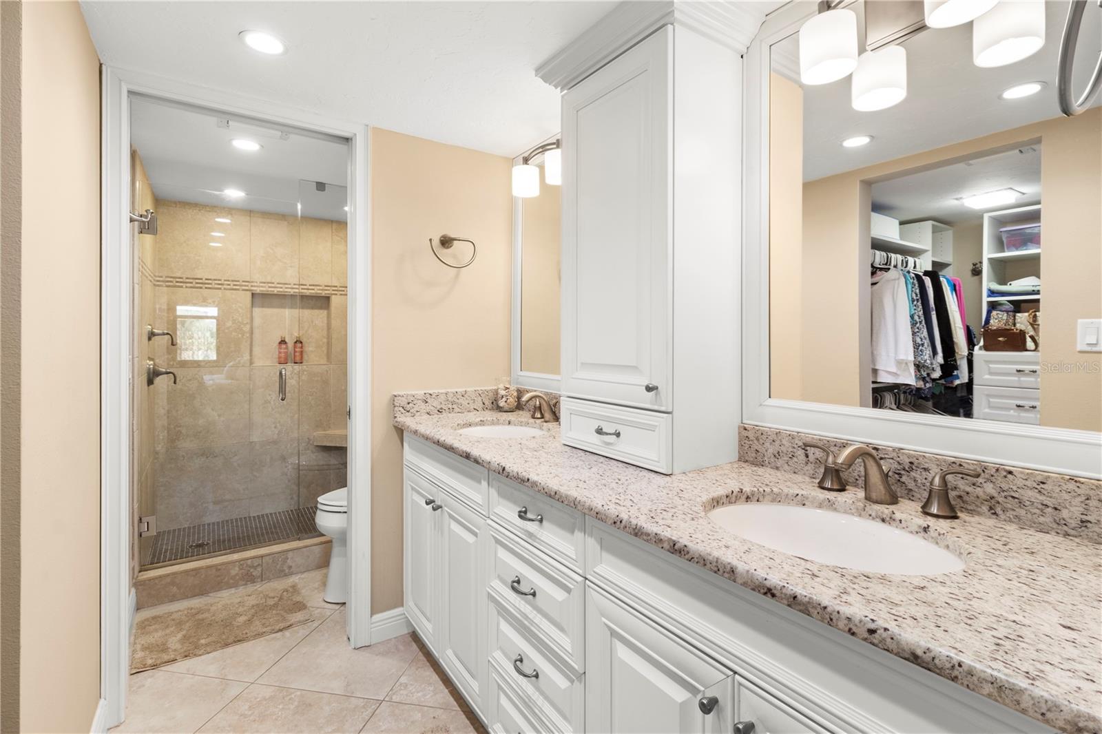 GULF & BAY CLUB PH 1 - Residential