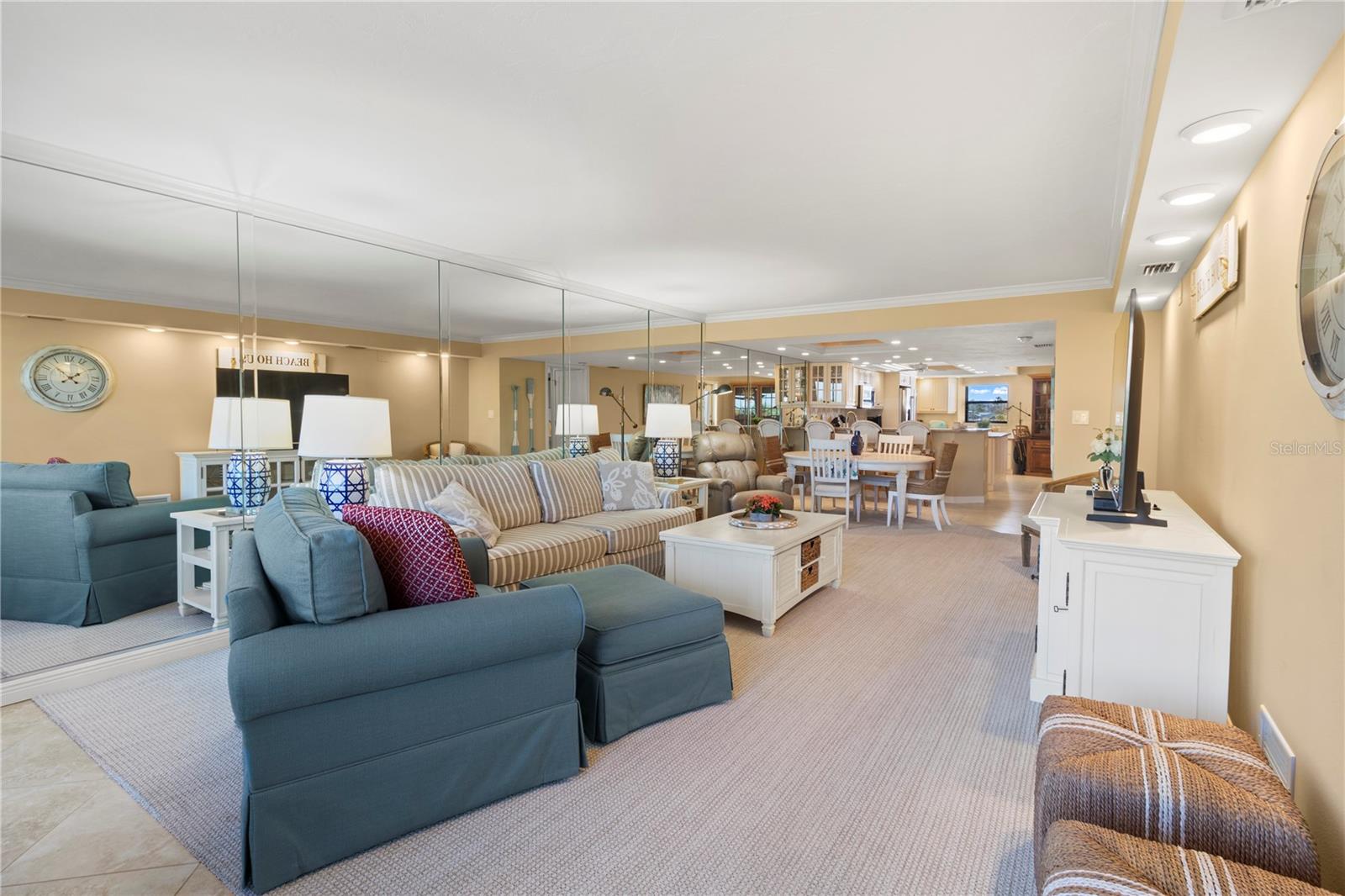 GULF & BAY CLUB PH 1 - Residential