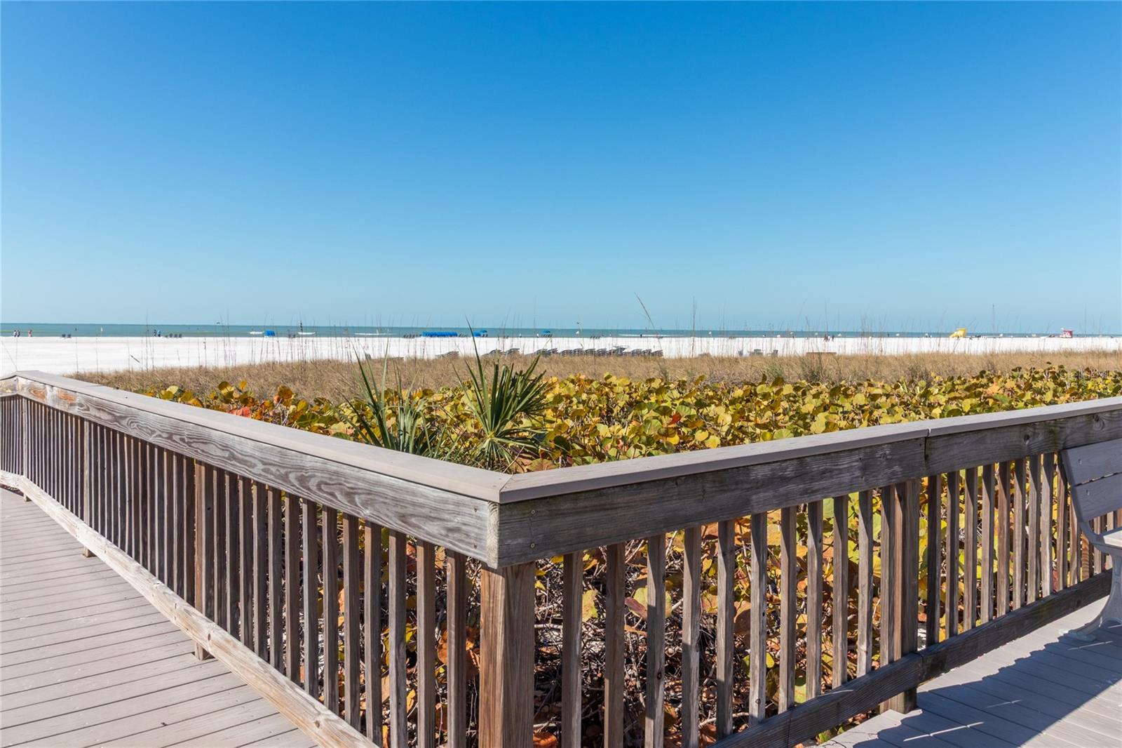 GULF & BAY CLUB PH 1 - Residential