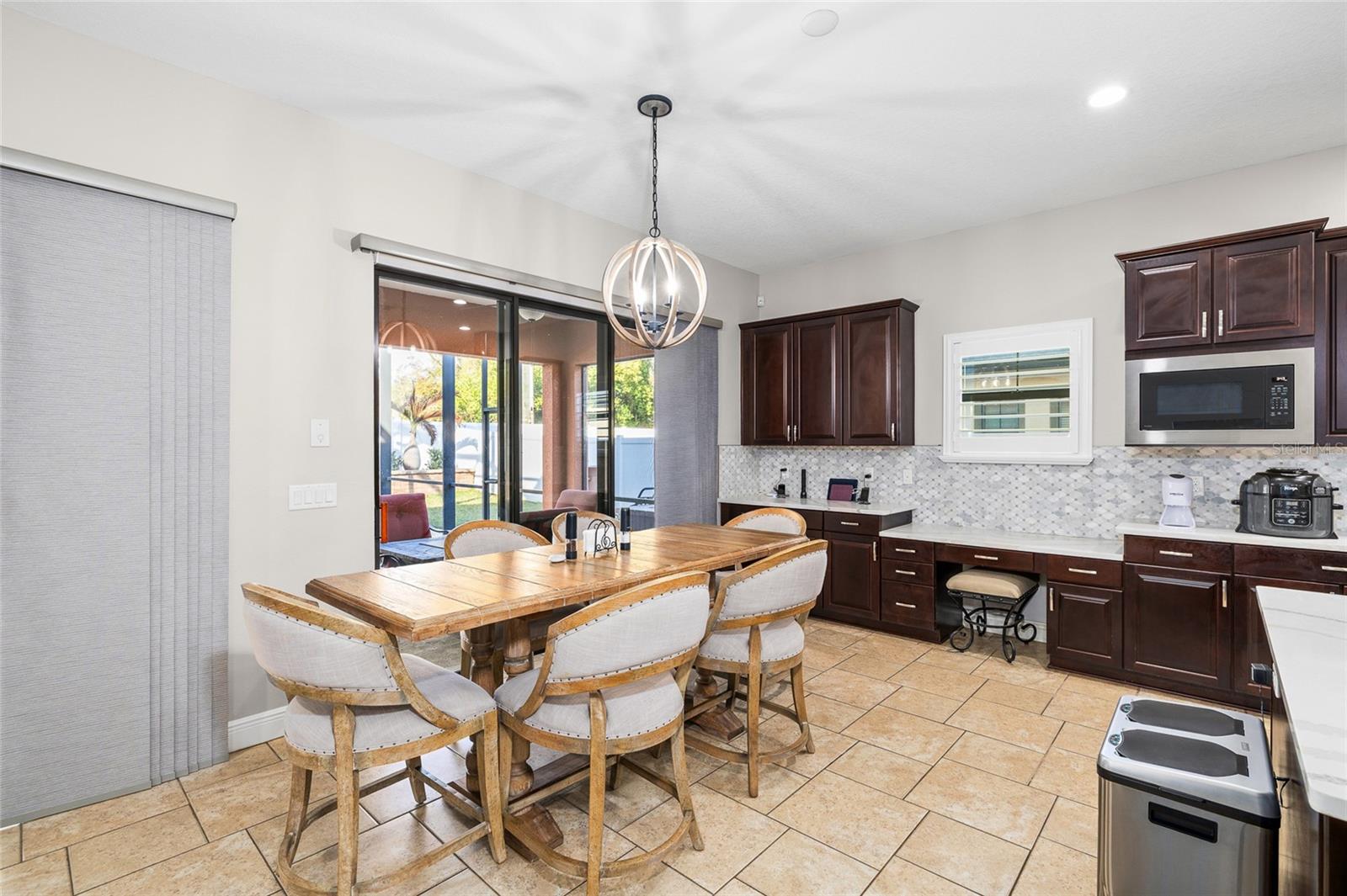 MANORS AT FOREST GLEN - Residential