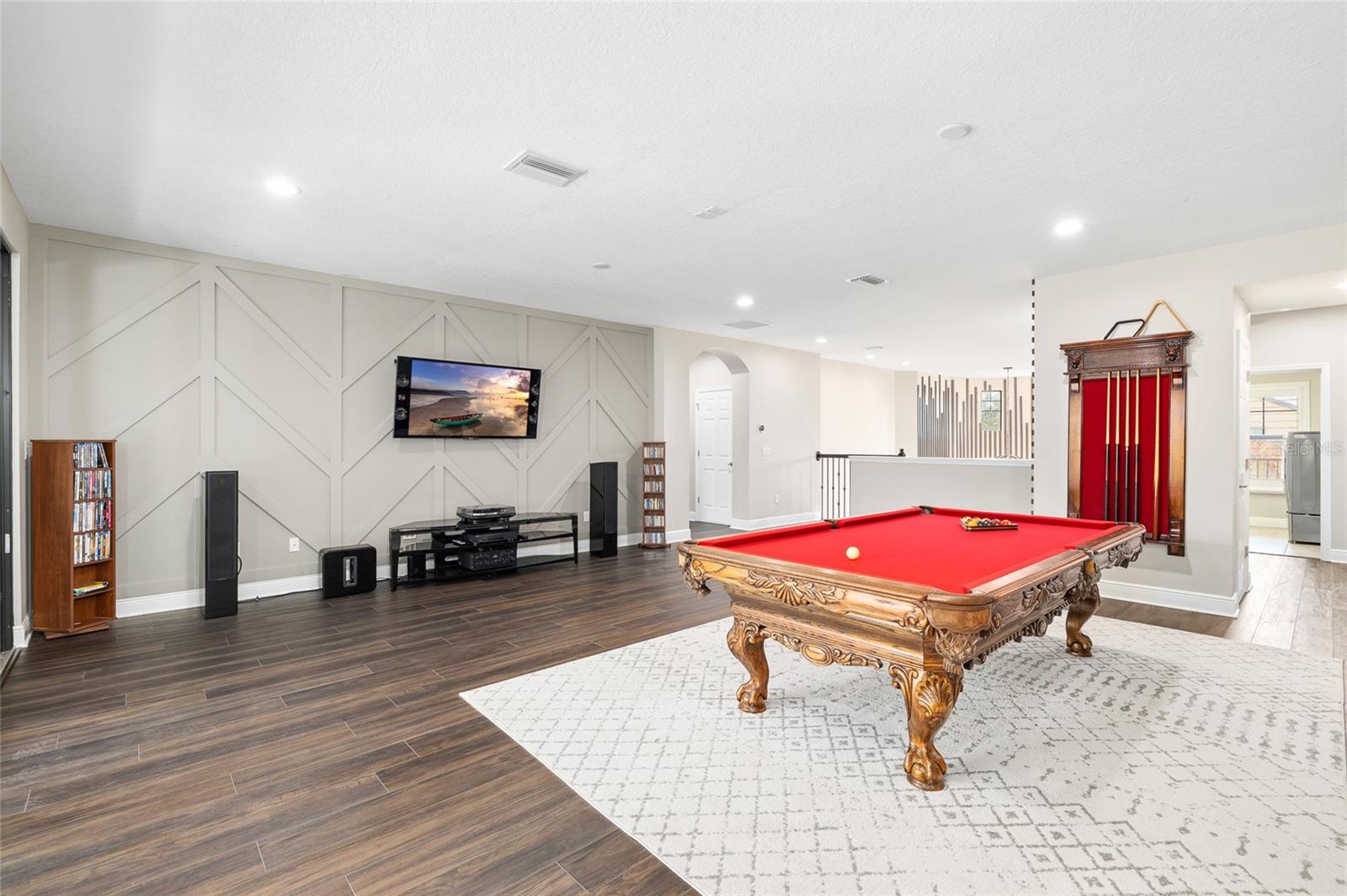 MANORS AT FOREST GLEN - Residential