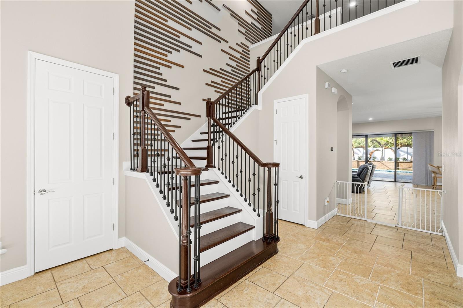 MANORS AT FOREST GLEN - Residential