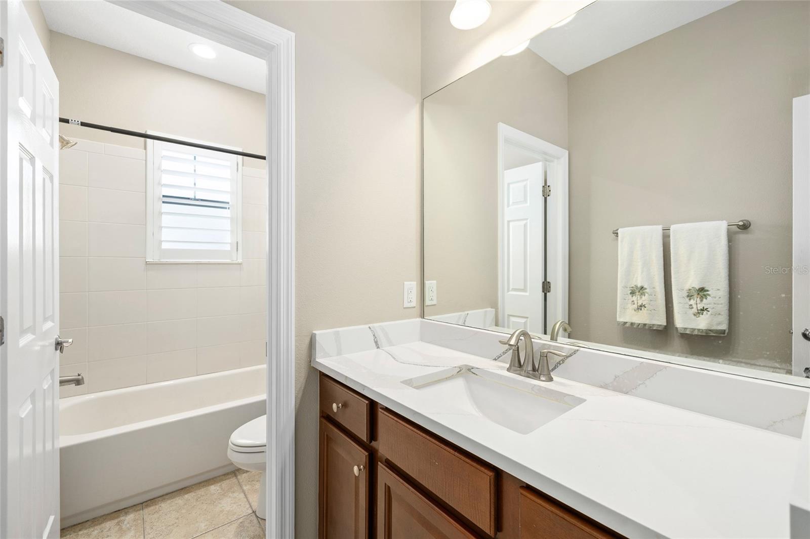 MANORS AT FOREST GLEN - Residential