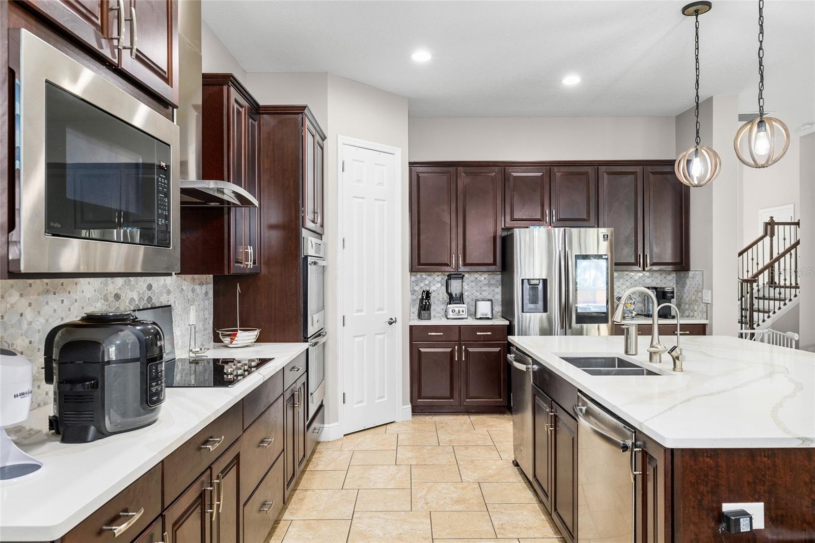 MANORS AT FOREST GLEN - Residential