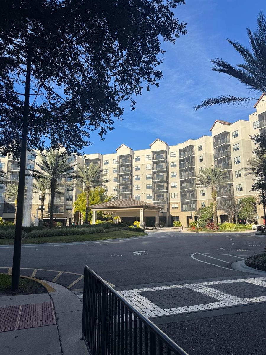 GROVE RESIDENCE & SPA HOTEL CONDO 3 - Residential