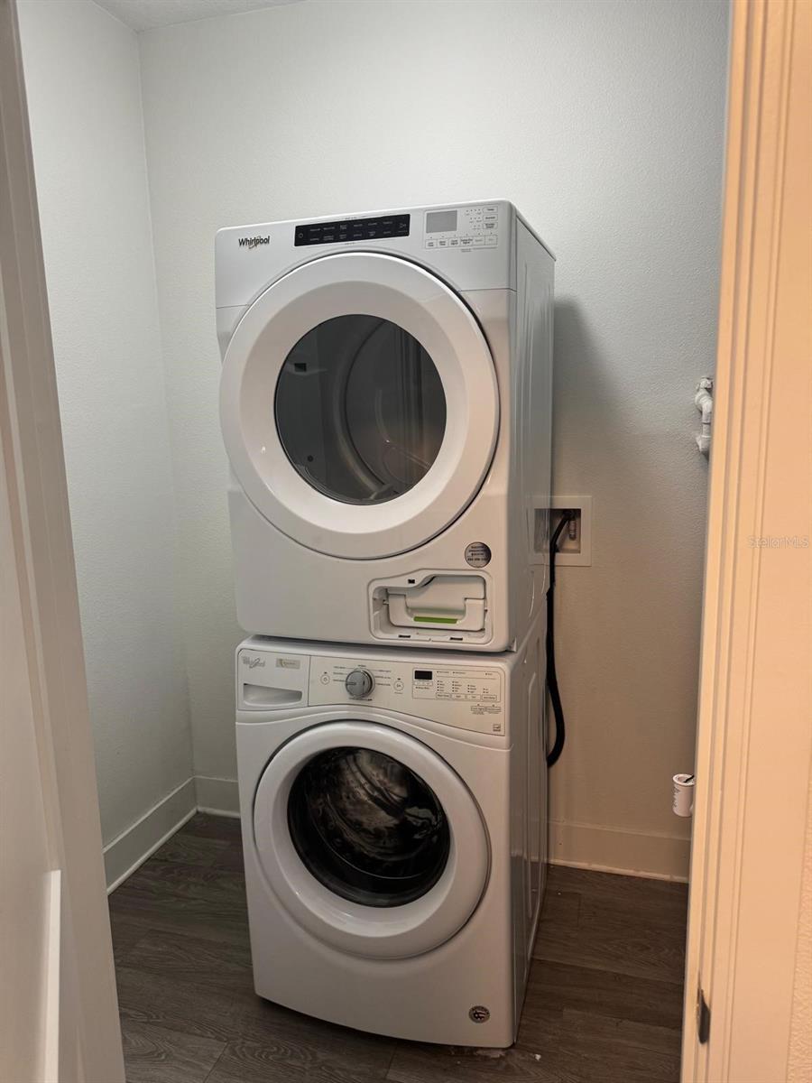 GROVE RESIDENCE & SPA HOTEL CONDO 3 - Residential