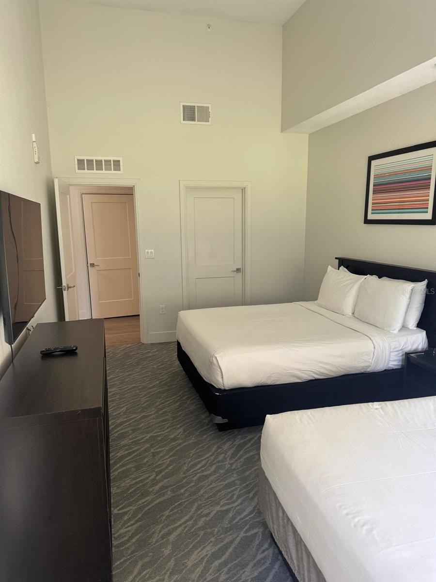 GROVE RESIDENCE & SPA HOTEL CONDO 3 - Residential