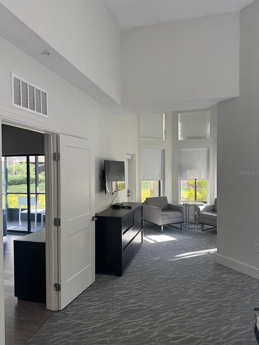 GROVE RESIDENCE & SPA HOTEL CONDO 3 - Residential