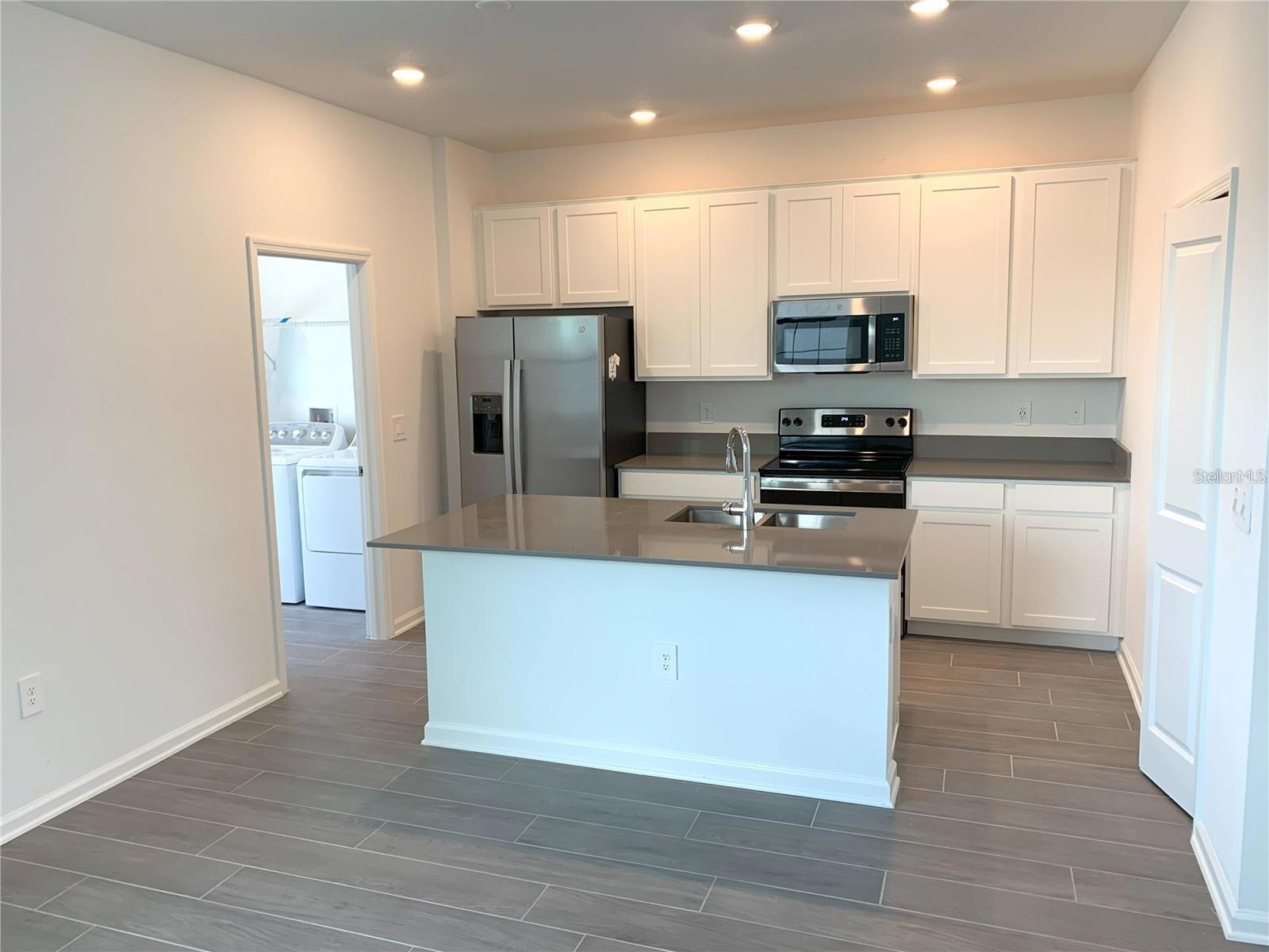 STOREY GROVE PHASE 4 - Residential Lease