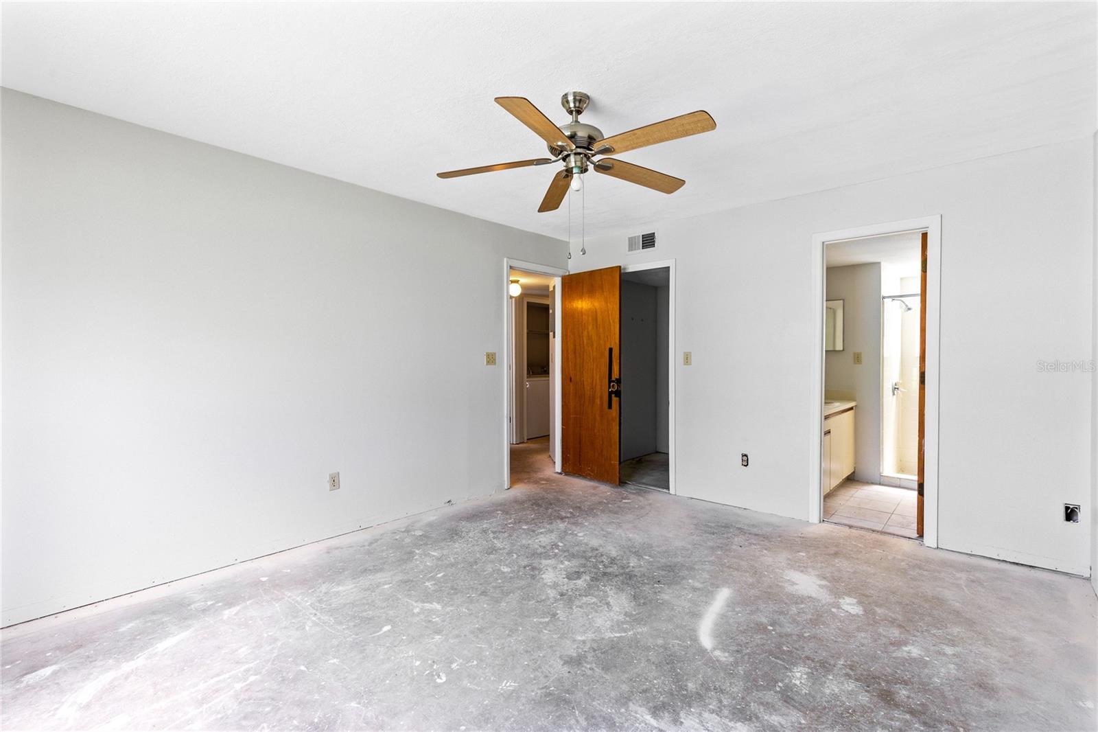 VILLAS AT SOMERSET - Residential