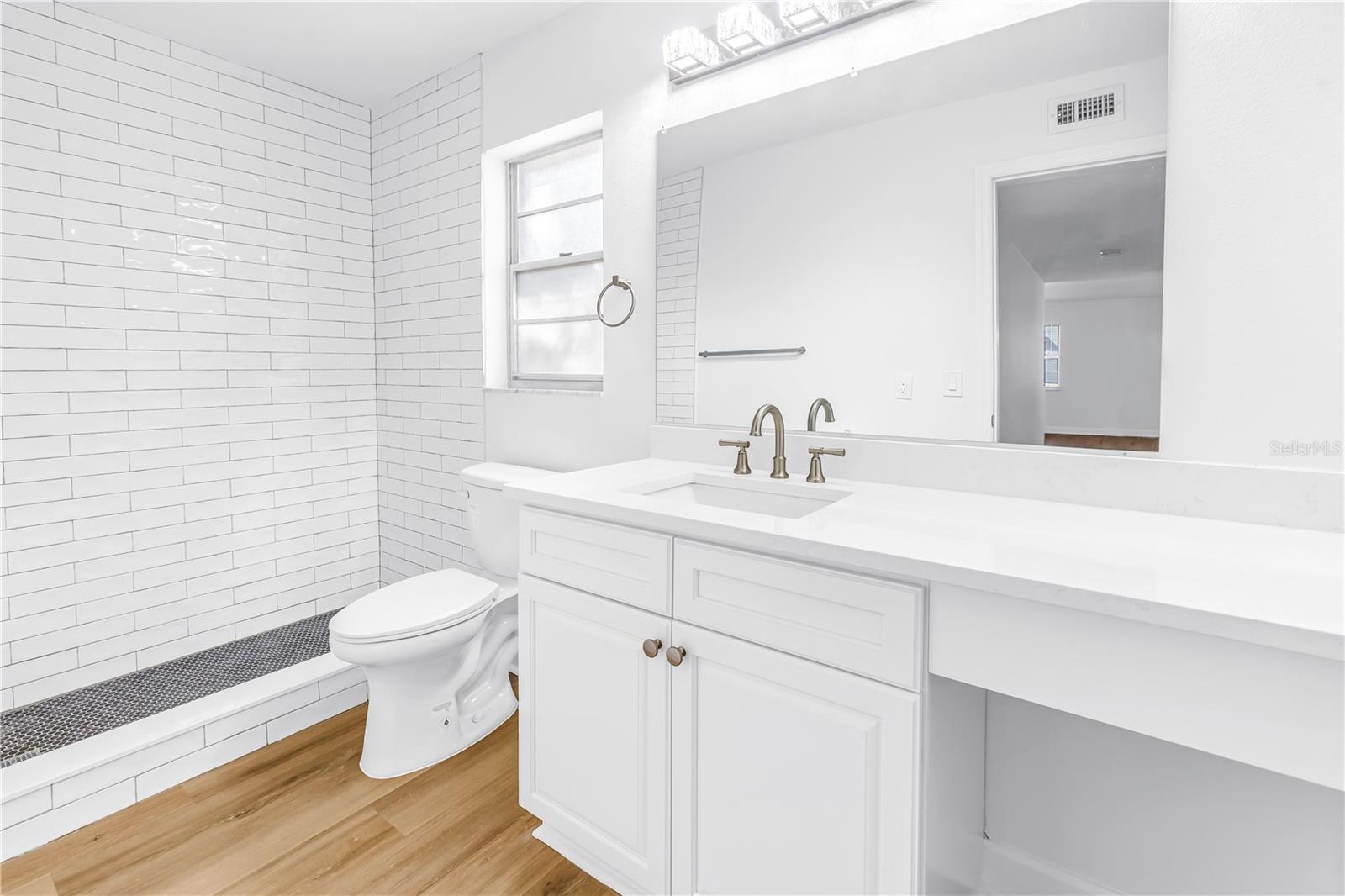 LES CHATEAUX CONDO - Residential