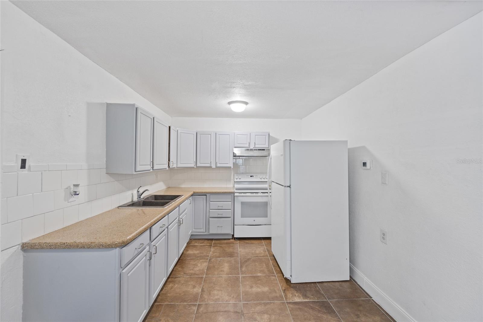 PINEHURST 8 PG 10 - Residential