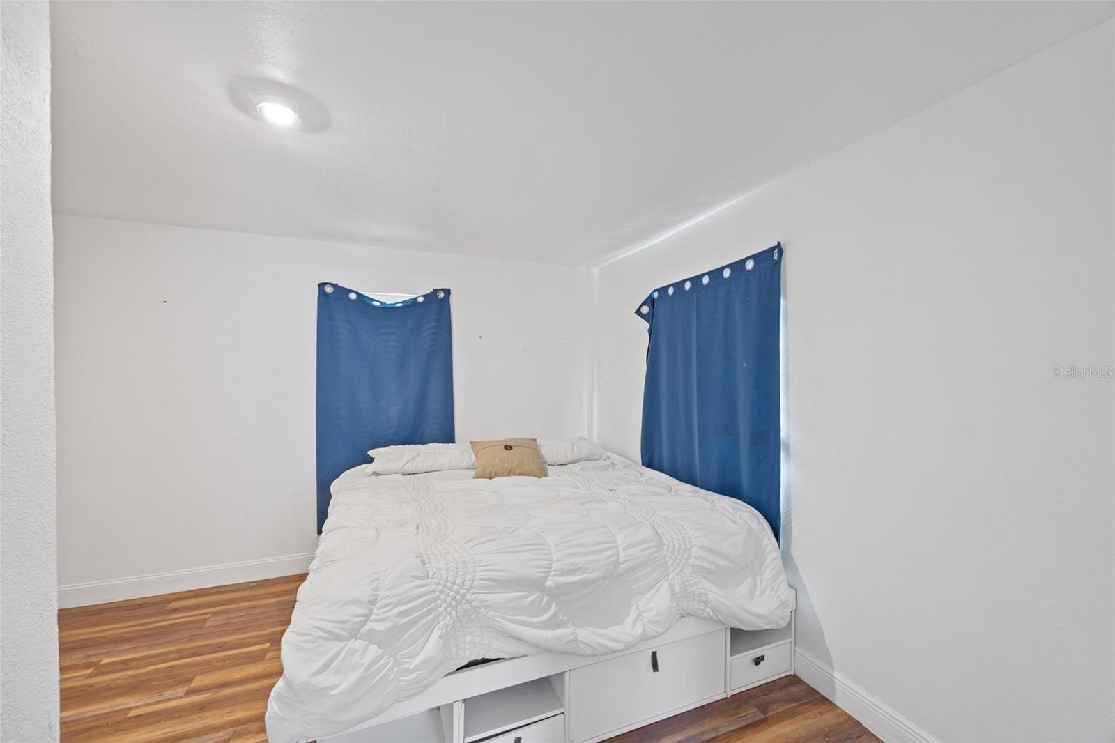 PINEHURST 8 PG 10 - Residential