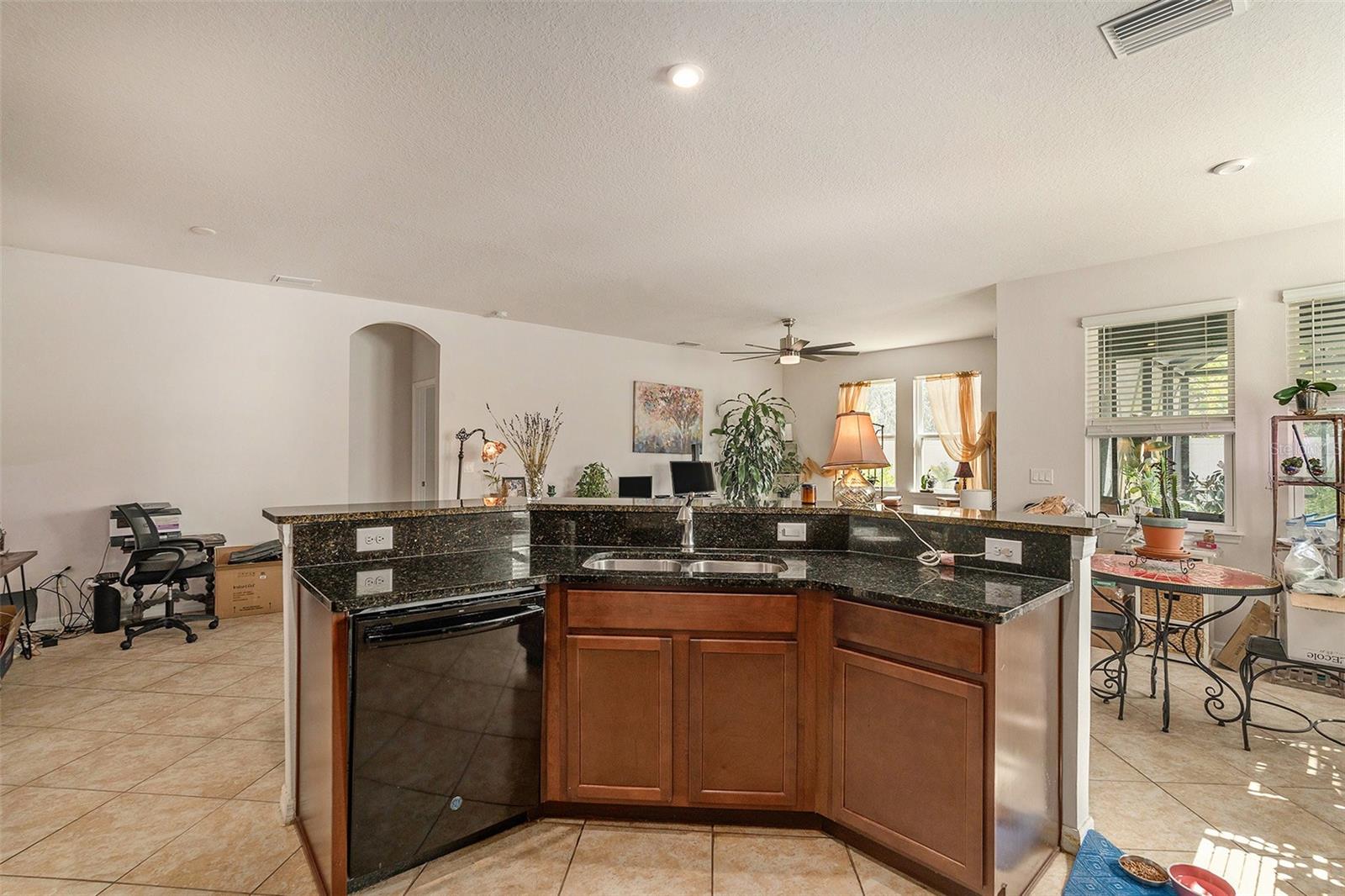 LUCAYA LAKE CLUB PH 3 - Residential