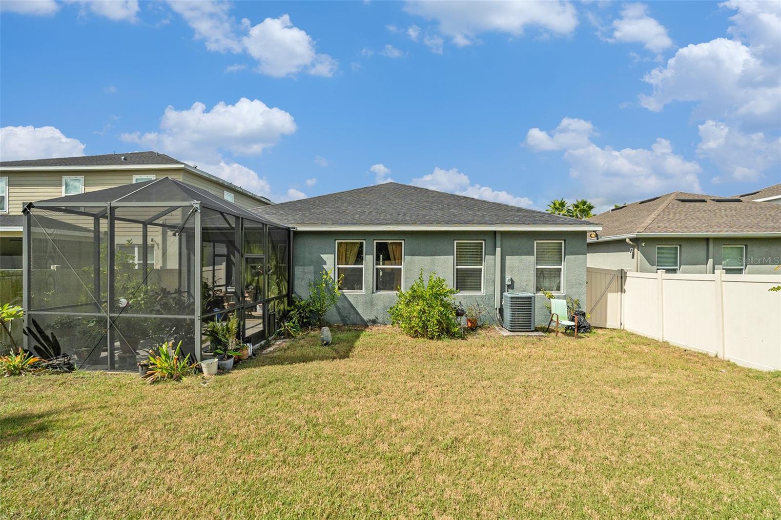 LUCAYA LAKE CLUB PH 3 - Residential