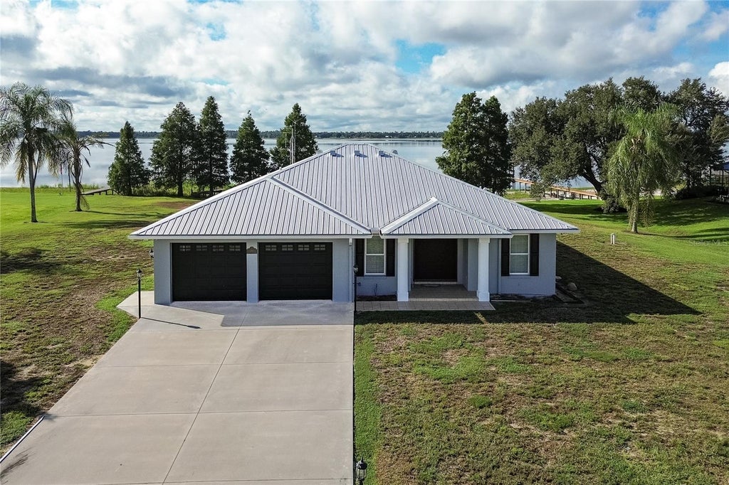 Photo of 7884 N Lake Buffum Shores Road, Fort Meade, FL 33841 (MLS # L4964746)