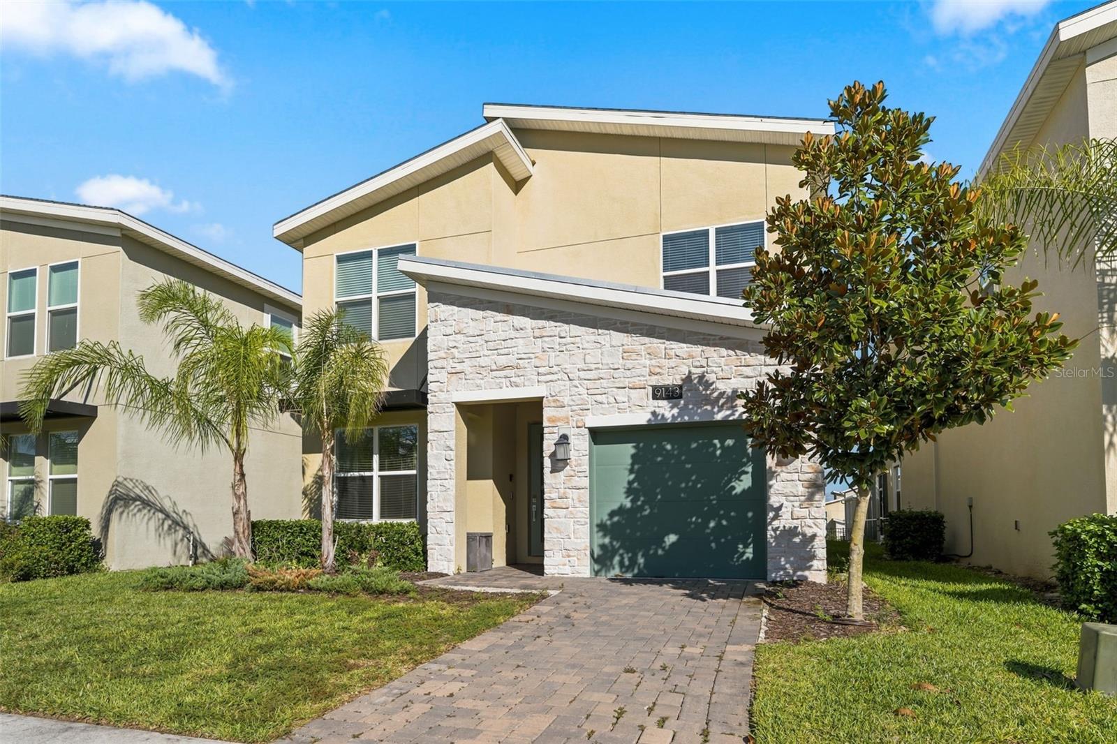 9143 SOMMERSET HILLS DRIVE