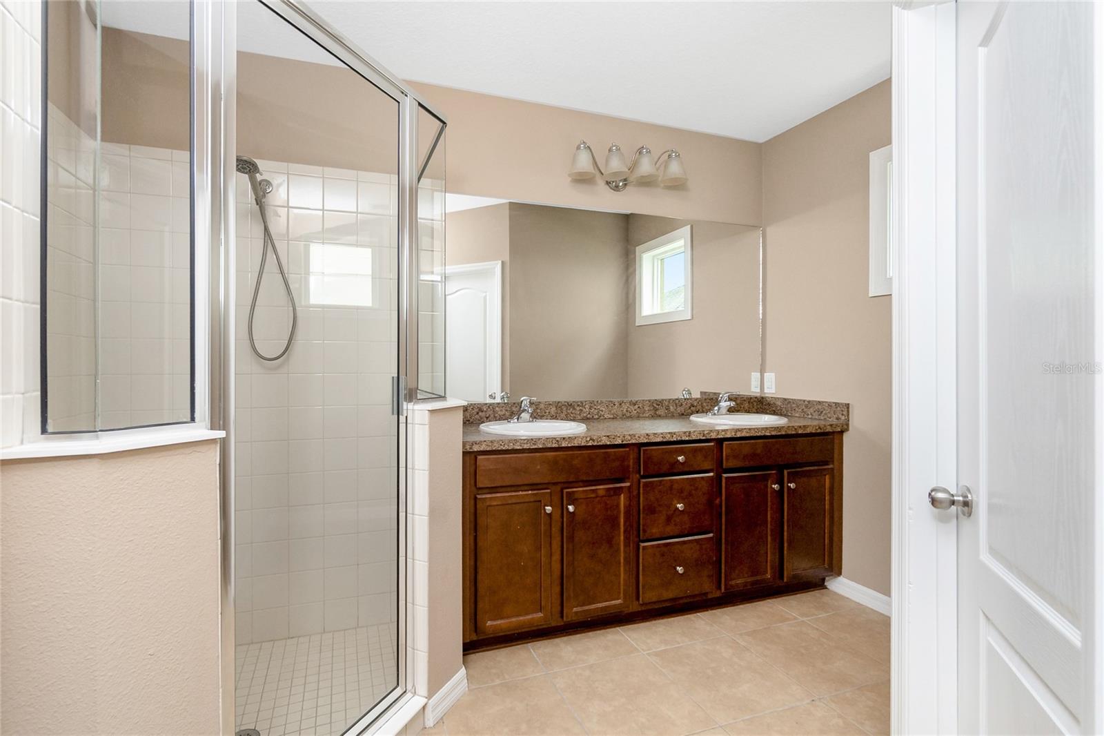 GRAND PALM PH 1AA - Residential Lease