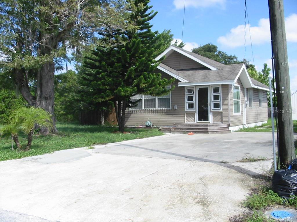 Introducing "Lemon Bay A Walk Away" located on Bay St in Englewood, FL. This charming home offers 2 bedrooms with 1 bedroom located in a private loft area, perfect for those seeking a cozy retreat. New kitchen with lazy-susan corner cabinet. Situated on a large private lot, this property features a 2-car detached garage and boat/RV parking for your convenience. Enjoy the convenience of walking to Lemon Bay, as well as being close to all amenities. This home is perfect for those looking for a peaceful coastal lifestyle. Don't miss out on this unique opportunity to live just steps away from the beautiful Lemon Bay. $ 4100 moves you in. Property undergoing some updates but will be available January...