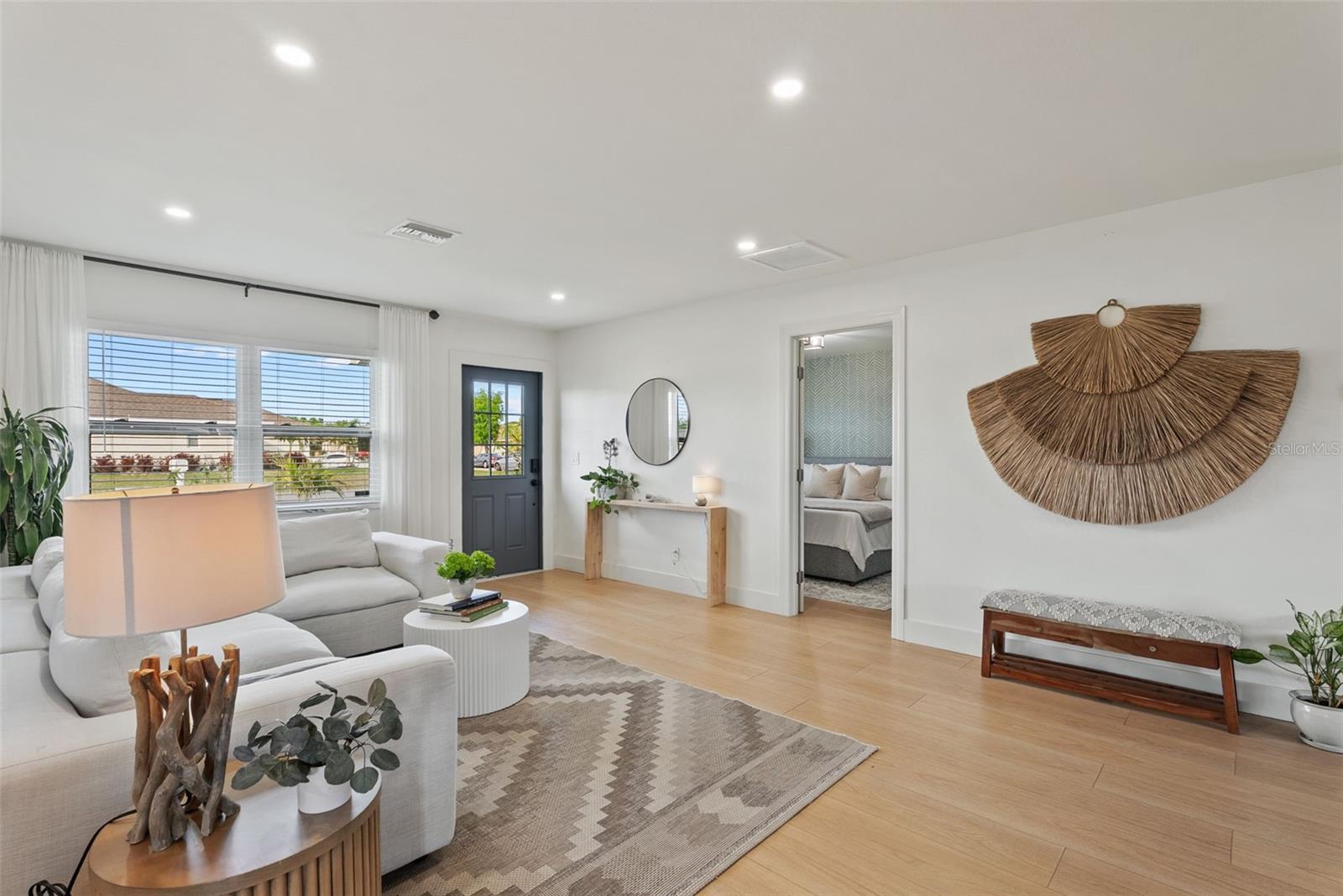 SOUTH VENICE - Residential