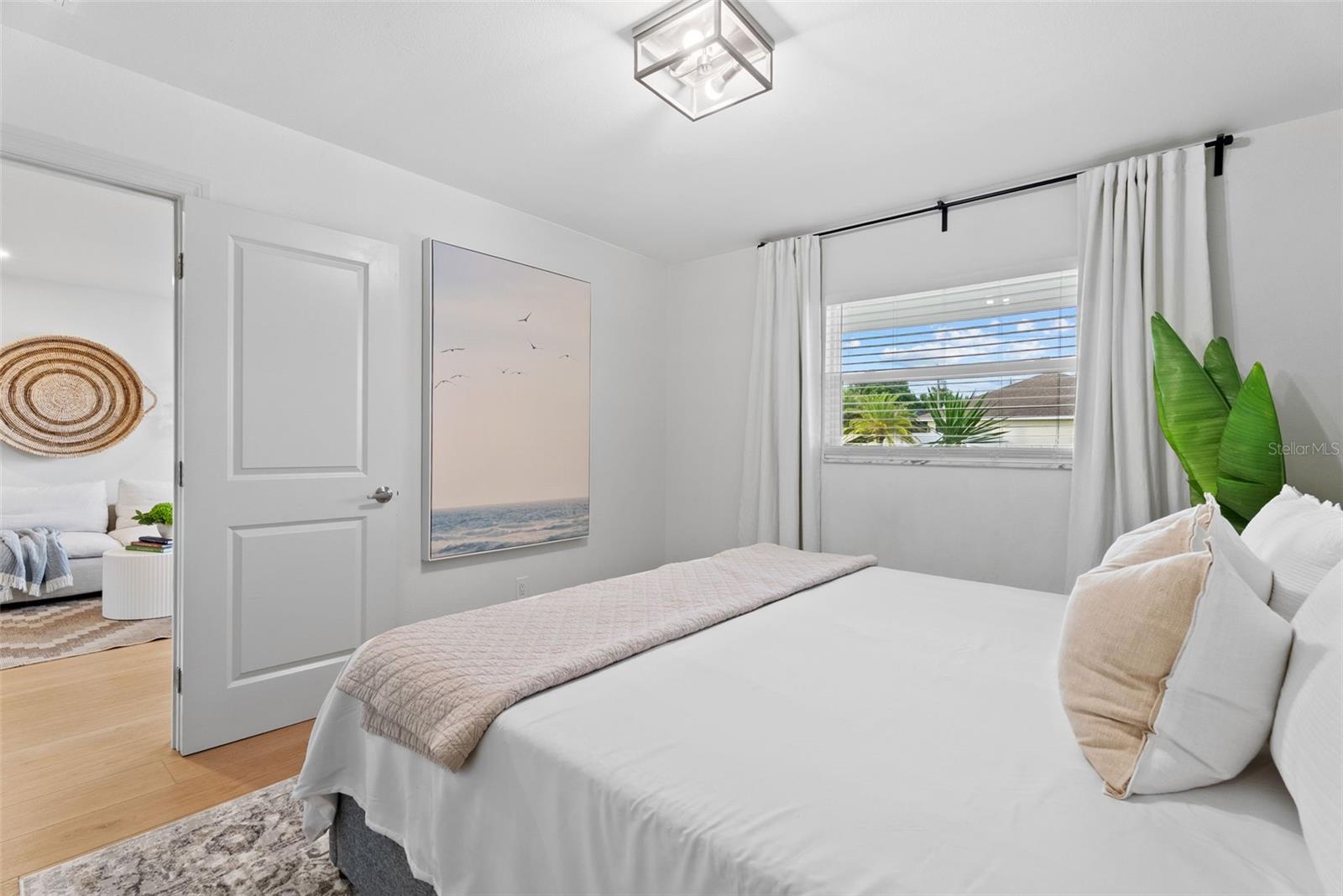 SOUTH VENICE - Residential