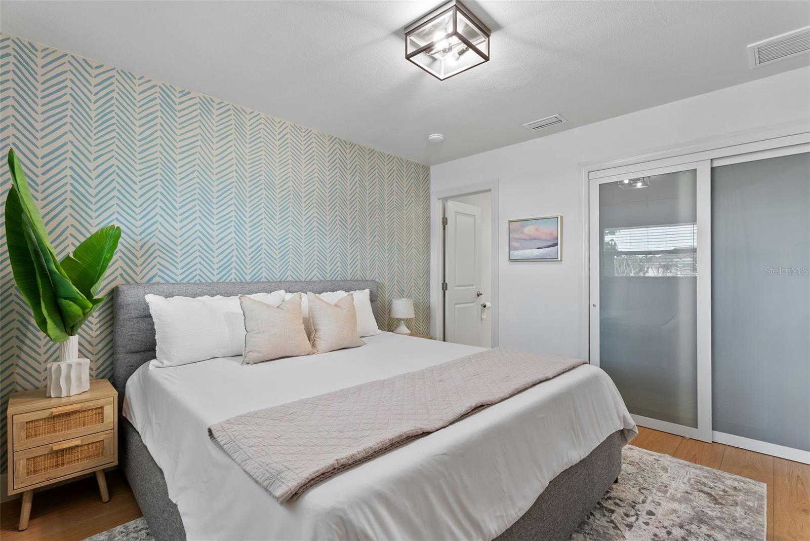 SOUTH VENICE - Residential