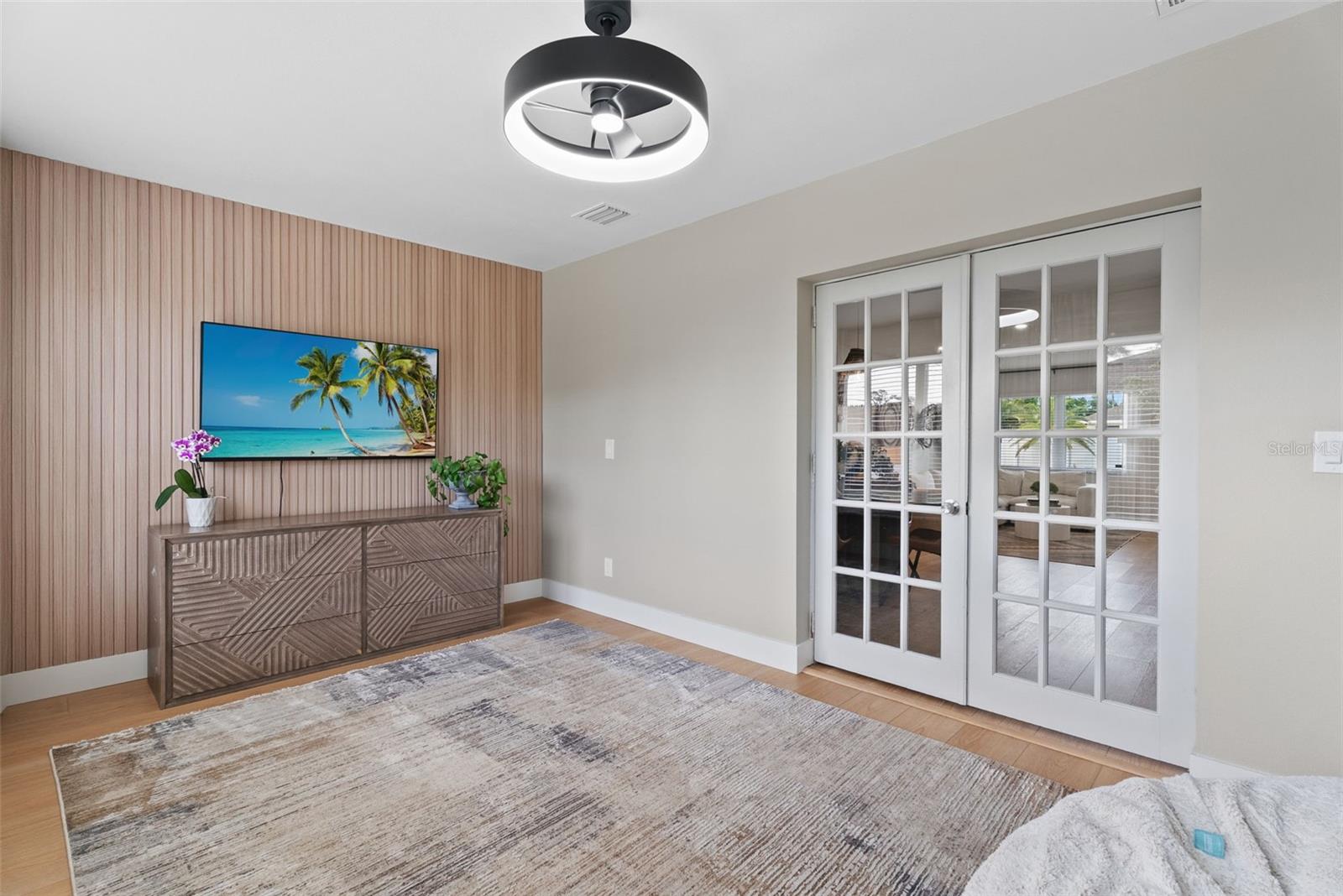 SOUTH VENICE - Residential