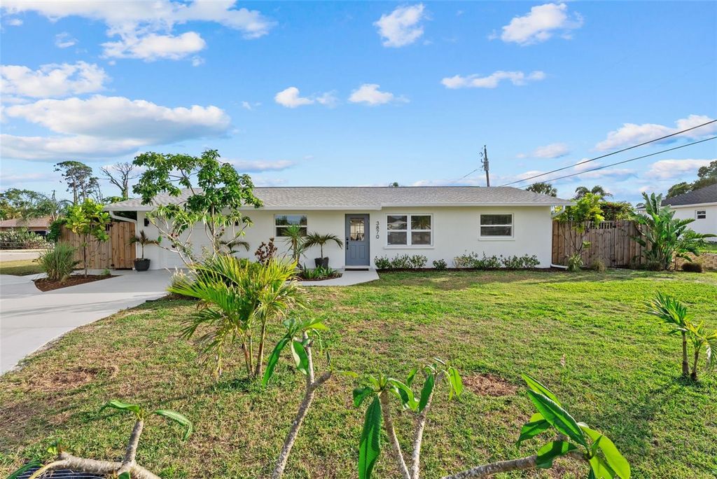 Photo of 3870 Sterling Road, Venice, FL 34293 (MLS # C7524860)