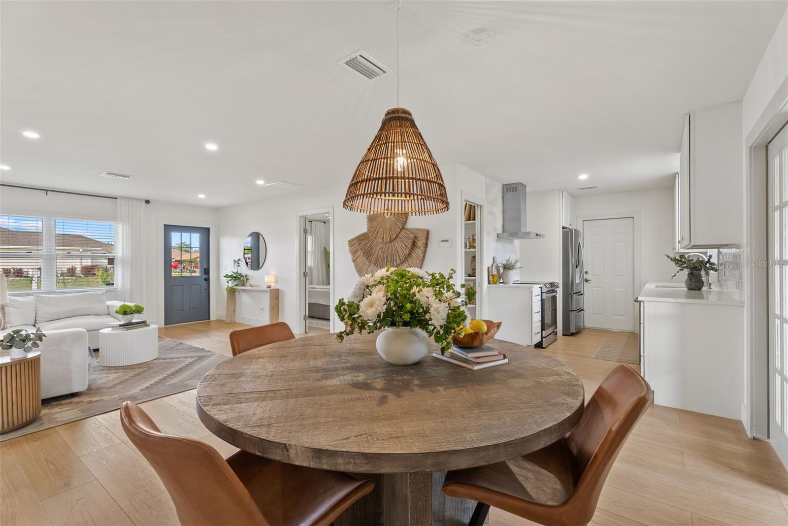 SOUTH VENICE - Residential